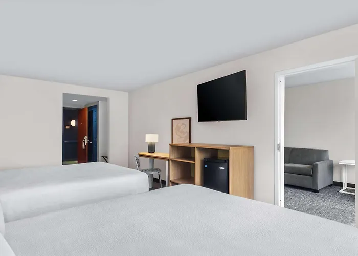 Wingate by Wyndham Charlotte Airport South/ I-77  Tyvola